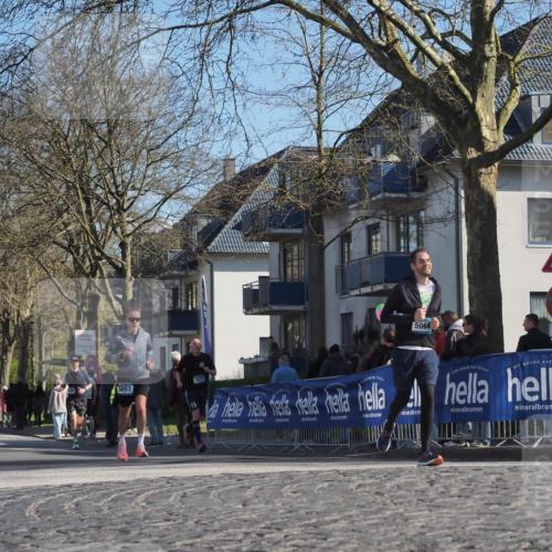 06.04.2025 - 44. Internationalen Wilhelmsburger Insellauf Luisa Fischer http://msf.ph/oto/7578841 06.04.2025 10:44:02 Ziel 3057, 3232, 5064 meine-sportfotos.de