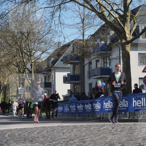 06.04.2025 - 44. Internationalen Wilhelmsburger Insellauf Luisa Fischer http://msf.ph/oto/7578855 06.04.2025 10:44:03 Ziel 4429, 5064, 3057 meine-sportfotos.de