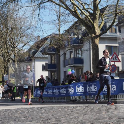06.04.2025 - 44. Internationalen Wilhelmsburger Insellauf Luisa Fischer http://msf.ph/oto/7578881 06.04.2025 10:44:03 Ziel 5064, 3057, 3232, 19 meine-sportfotos.de