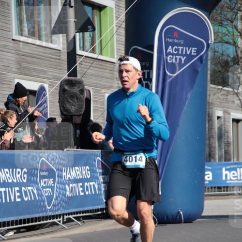 06.04.2025 - 44. Internationalen Wilhelmsburger Insellauf A. Gomolzig http://msf.ph/oto/7578921 06.04.2025 10:26:58 Ziel 3486, 4014, 4073, 4282, 4388 meine-sportfotos.de