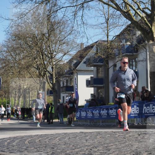 06.04.2025 - 44. Internationalen Wilhelmsburger Insellauf Luisa Fischer http://msf.ph/oto/7578973 06.04.2025 10:44:05 Ziel 4429, 3489, 3057 meine-sportfotos.de