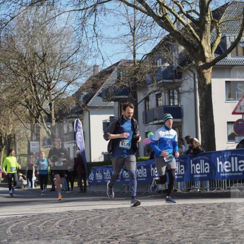 06.04.2025 - 44. Internationalen Wilhelmsburger Insellauf Luisa Fischer http://msf.ph/oto/7579044 06.04.2025 10:39:23 Ziel 3801, 3417, 3833, 3418, 5179, 5095 meine-sportfotos.de