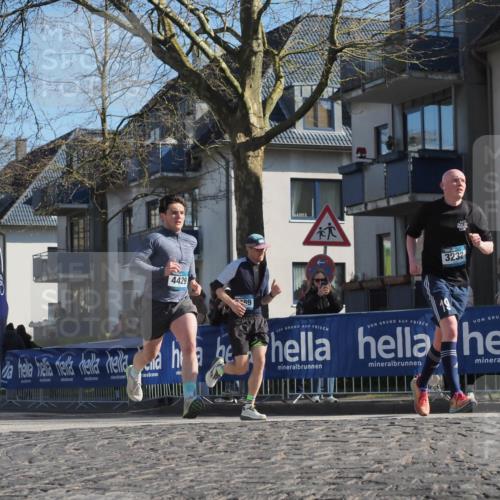 06.04.2025 - 44. Internationalen Wilhelmsburger Insellauf Luisa Fischer http://msf.ph/oto/7579050 06.04.2025 10:44:08 Ziel 4429, 89, 3232 meine-sportfotos.de