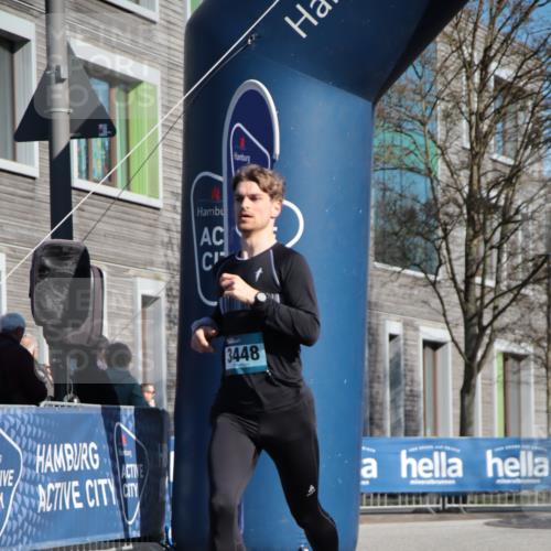 06.04.2025 - 44. Internationalen Wilhelmsburger Insellauf A. Gomolzig http://msf.ph/oto/7579124 06.04.2025 10:26:25 Ziel 3448, 4320 meine-sportfotos.de