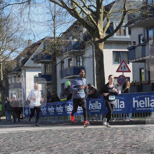 06.04.2025 - 44. Internationalen Wilhelmsburger Insellauf Luisa Fischer http://msf.ph/oto/7579126 06.04.2025 10:44:15 Ziel 394, 405, 4393 meine-sportfotos.de