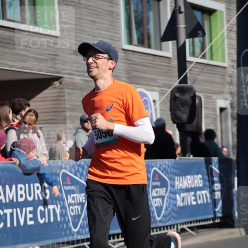 06.04.2025 - 44. Internationalen Wilhelmsburger Insellauf A. Gomolzig http://msf.ph/oto/7579142 06.04.2025 10:26:15 Ziel 5056 meine-sportfotos.de
