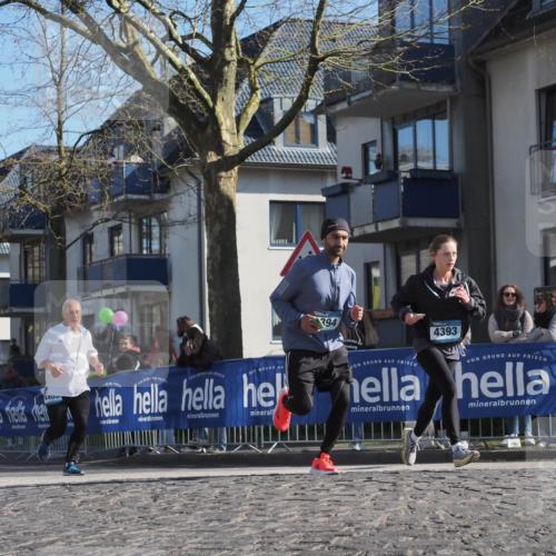 06.04.2025 - 44. Internationalen Wilhelmsburger Insellauf Luisa Fischer http://msf.ph/oto/7579165 06.04.2025 10:44:15 Ziel 2, 440, 394, 4393 meine-sportfotos.de