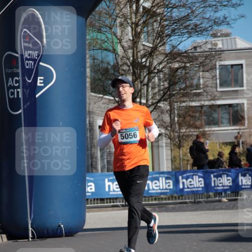 06.04.2025 - 44. Internationalen Wilhelmsburger Insellauf A. Gomolzig http://msf.ph/oto/7579179 06.04.2025 10:26:14 Ziel 5056 meine-sportfotos.de