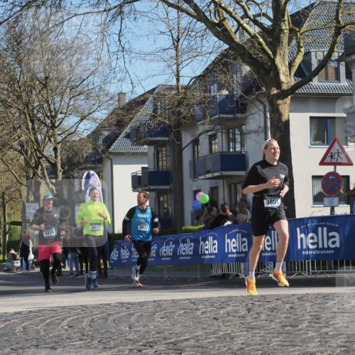 06.04.2025 - 44. Internationalen Wilhelmsburger Insellauf Luisa Fischer http://msf.ph/oto/7579253 06.04.2025 10:39:25 Ziel 3417, 3418, 3801, 3833 meine-sportfotos.de