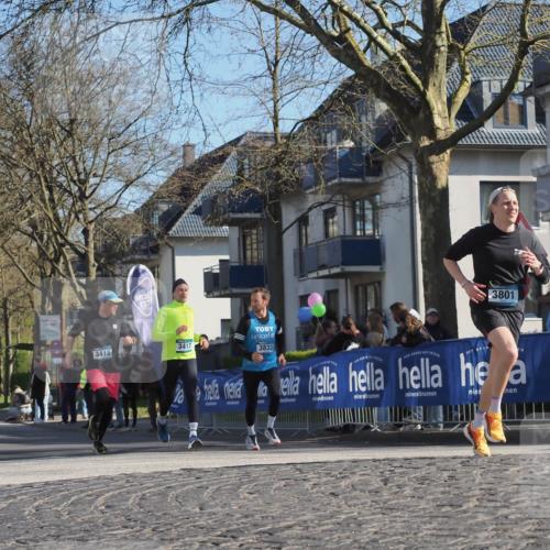 06.04.2025 - 44. Internationalen Wilhelmsburger Insellauf Luisa Fischer http://msf.ph/oto/7579282 06.04.2025 10:39:26 Ziel 3418, 3417, 3833, 3801 meine-sportfotos.de