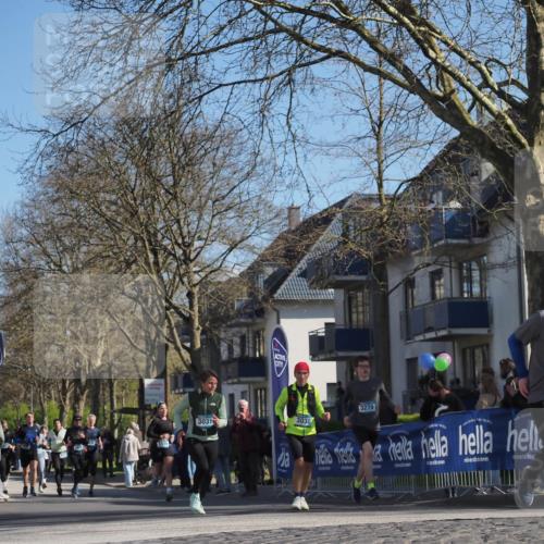 06.04.2025 - 44. Internationalen Wilhelmsburger Insellauf Luisa Fischer http://msf.ph/oto/7579308 06.04.2025 10:44:20 Ziel 3031, 3030, 3279, 4549 meine-sportfotos.de