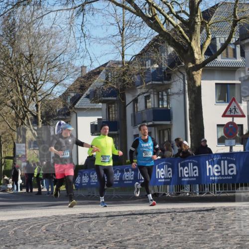 06.04.2025 - 44. Internationalen Wilhelmsburger Insellauf Luisa Fischer http://msf.ph/oto/7579319 06.04.2025 10:39:26 Ziel 418, 3417, 3833 meine-sportfotos.de