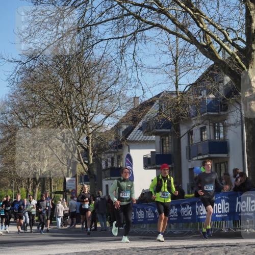 06.04.2025 - 44. Internationalen Wilhelmsburger Insellauf Luisa Fischer http://msf.ph/oto/7579338 06.04.2025 10:44:20 Ziel 3518, 3031, 3279, 3030 meine-sportfotos.de
