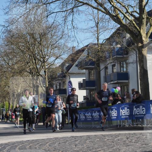 06.04.2025 - 44. Internationalen Wilhelmsburger Insellauf Luisa Fischer http://msf.ph/oto/7579473 06.04.2025 10:44:25 Ziel 437, 3829, 3982, 4025 meine-sportfotos.de
