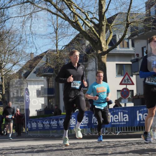 06.04.2025 - 44. Internationalen Wilhelmsburger Insellauf Luisa Fischer http://msf.ph/oto/7579558 06.04.2025 10:44:29 Ziel 7, 5087, 3829, 3916 meine-sportfotos.de