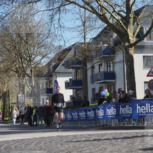 06.04.2025 - 44. Internationalen Wilhelmsburger Insellauf Luisa Fischer http://msf.ph/oto/7579571 06.04.2025 10:44:30 Ziel 3498, 3916 meine-sportfotos.de