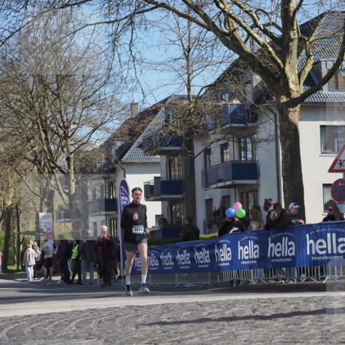 06.04.2025 - 44. Internationalen Wilhelmsburger Insellauf Luisa Fischer http://msf.ph/oto/7579578 06.04.2025 10:44:30 Ziel 3916 meine-sportfotos.de