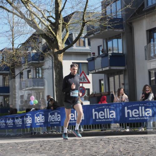 06.04.2025 - 44. Internationalen Wilhelmsburger Insellauf Luisa Fischer http://msf.ph/oto/7579622 06.04.2025 10:44:32 Ziel 3916 meine-sportfotos.de