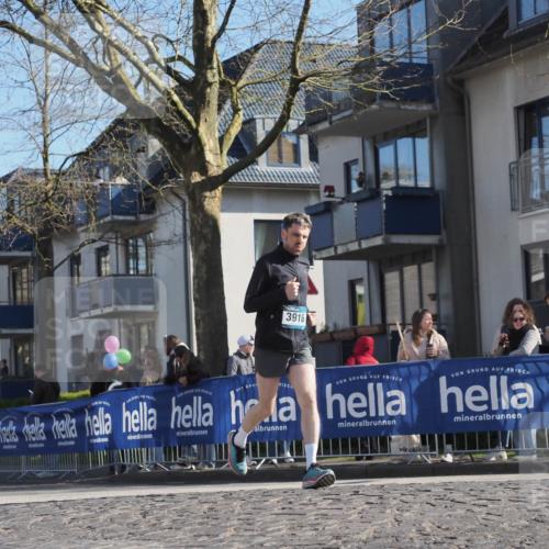 06.04.2025 - 44. Internationalen Wilhelmsburger Insellauf Luisa Fischer http://msf.ph/oto/7579628 06.04.2025 10:44:32 Ziel 3916 meine-sportfotos.de