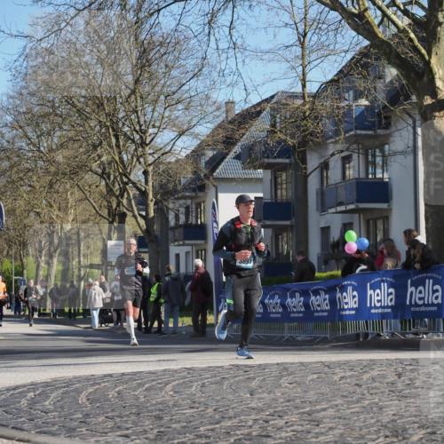 06.04.2025 - 44. Internationalen Wilhelmsburger Insellauf Luisa Fischer http://msf.ph/oto/7579671 06.04.2025 10:44:38 Ziel 3893, 4097 meine-sportfotos.de