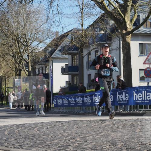 06.04.2025 - 44. Internationalen Wilhelmsburger Insellauf Luisa Fischer http://msf.ph/oto/7579711 06.04.2025 10:44:39 Ziel 097, 3893 meine-sportfotos.de