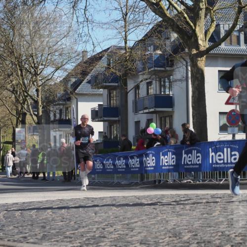 06.04.2025 - 44. Internationalen Wilhelmsburger Insellauf Luisa Fischer http://msf.ph/oto/7579738 06.04.2025 10:44:40 Ziel 4097, 3893 meine-sportfotos.de