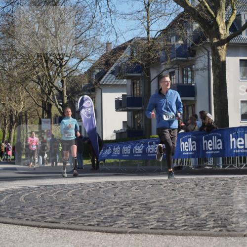06.04.2025 - 44. Internationalen Wilhelmsburger Insellauf Luisa Fischer http://msf.ph/oto/7579836 06.04.2025 10:39:43 Ziel 3887, 3729 meine-sportfotos.de
