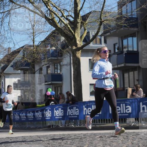 06.04.2025 - 44. Internationalen Wilhelmsburger Insellauf Luisa Fischer http://msf.ph/oto/7580033 06.04.2025 10:44:58 Ziel 4361, 4039 meine-sportfotos.de