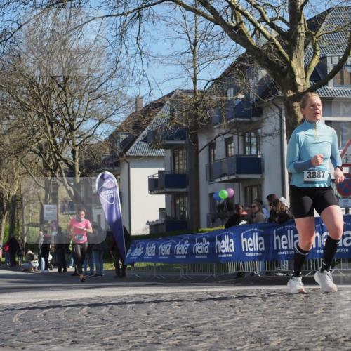 06.04.2025 - 44. Internationalen Wilhelmsburger Insellauf Luisa Fischer http://msf.ph/oto/7580036 06.04.2025 10:39:46 Ziel 3544, 3887 meine-sportfotos.de