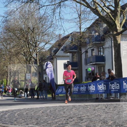 06.04.2025 - 44. Internationalen Wilhelmsburger Insellauf Luisa Fischer http://msf.ph/oto/7580098 06.04.2025 10:39:48 Ziel 341, 3544 meine-sportfotos.de