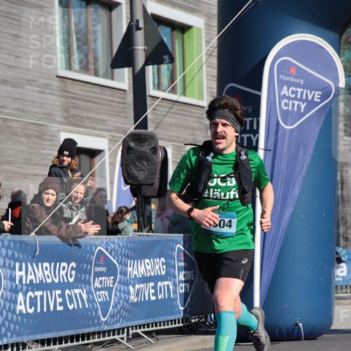 06.04.2025 - 44. Internationalen Wilhelmsburger Insellauf A. Gomolzig http://msf.ph/oto/7580126 06.04.2025 10:21:45 Ziel 4604 meine-sportfotos.de