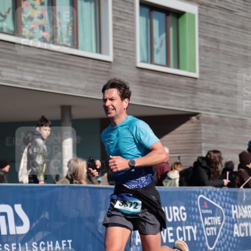 06.04.2025 - 44. Internationalen Wilhelmsburger Insellauf A. Gomolzig http://msf.ph/oto/7580144 06.04.2025 10:21:28 Ziel 3161, 3469, 3572, 3598 meine-sportfotos.de