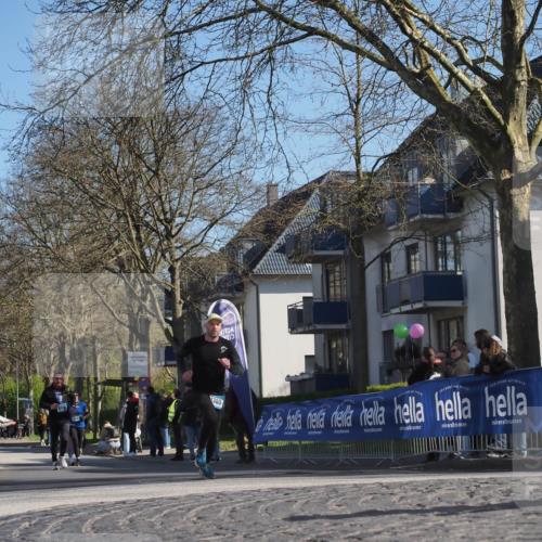 06.04.2025 - 44. Internationalen Wilhelmsburger Insellauf Luisa Fischer http://msf.ph/oto/7580192 06.04.2025 10:39:51 Ziel 513, 450, 380 meine-sportfotos.de