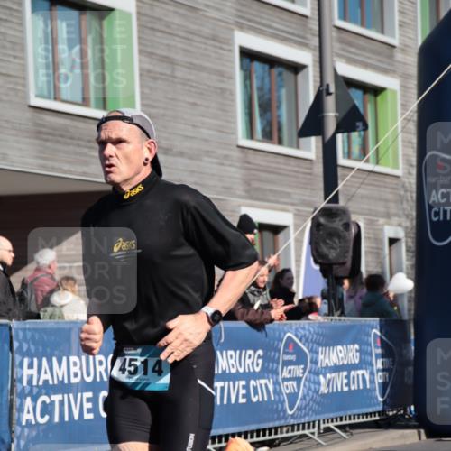 06.04.2025 - 44. Internationalen Wilhelmsburger Insellauf A. Gomolzig http://msf.ph/oto/7580206 06.04.2025 10:20:52 Ziel 4018, 4215, 4514 meine-sportfotos.de