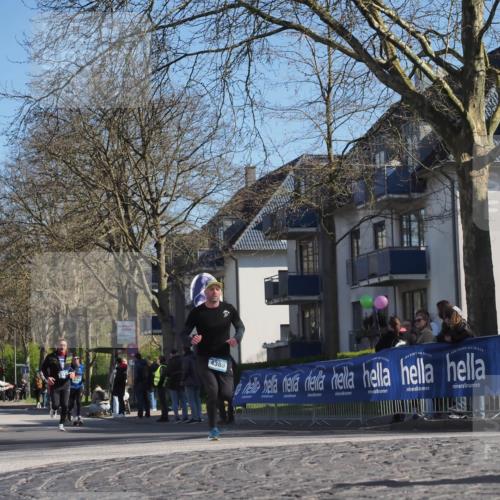 06.04.2025 - 44. Internationalen Wilhelmsburger Insellauf Luisa Fischer http://msf.ph/oto/7580216 06.04.2025 10:39:51 Ziel 4380 meine-sportfotos.de