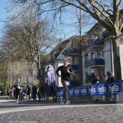 06.04.2025 - 44. Internationalen Wilhelmsburger Insellauf Luisa Fischer http://msf.ph/oto/7580258 06.04.2025 10:39:52 Ziel 380 meine-sportfotos.de