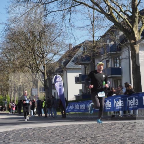 06.04.2025 - 44. Internationalen Wilhelmsburger Insellauf Luisa Fischer http://msf.ph/oto/7580295 06.04.2025 10:39:52 Ziel 100, 4380 meine-sportfotos.de