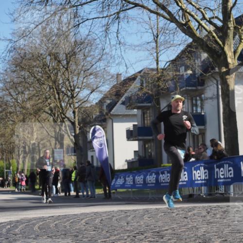 06.04.2025 - 44. Internationalen Wilhelmsburger Insellauf Luisa Fischer http://msf.ph/oto/7580305 06.04.2025 10:39:52 Ziel 713 meine-sportfotos.de