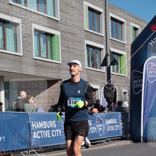 06.04.2025 - 44. Internationalen Wilhelmsburger Insellauf A. Gomolzig http://msf.ph/oto/7580312 06.04.2025 10:20:24 Ziel 4525, 5193 meine-sportfotos.de