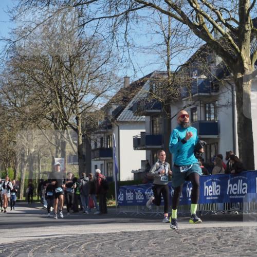 06.04.2025 - 44. Internationalen Wilhelmsburger Insellauf Luisa Fischer http://msf.ph/oto/7580399 06.04.2025 10:45:14 Ziel 3052, 4448, 4596 meine-sportfotos.de