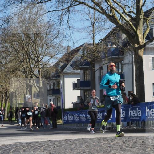 06.04.2025 - 44. Internationalen Wilhelmsburger Insellauf Luisa Fischer http://msf.ph/oto/7580407 06.04.2025 10:45:14 Ziel 4448, 4596 meine-sportfotos.de