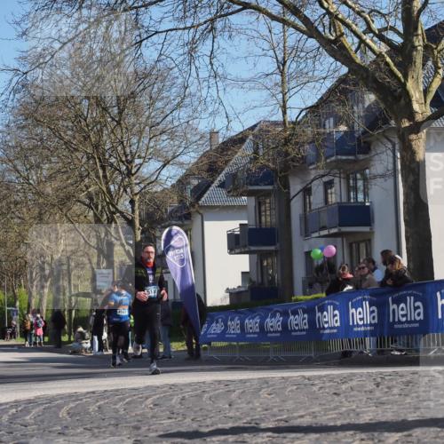 06.04.2025 - 44. Internationalen Wilhelmsburger Insellauf Luisa Fischer http://msf.ph/oto/7580410 06.04.2025 10:39:54 Ziel 5130, 4501 meine-sportfotos.de