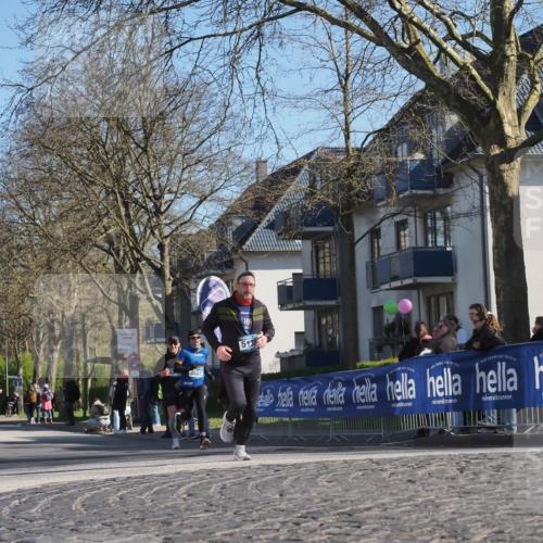 06.04.2025 - 44. Internationalen Wilhelmsburger Insellauf Luisa Fischer http://msf.ph/oto/7580468 06.04.2025 10:39:54 Ziel 43, 4501, 5130 meine-sportfotos.de