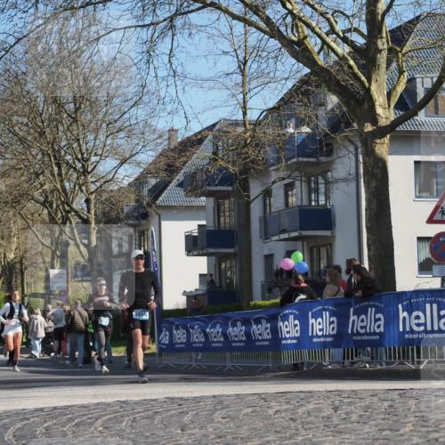 06.04.2025 - 44. Internationalen Wilhelmsburger Insellauf Luisa Fischer http://msf.ph/oto/7580502 06.04.2025 10:45:16 Ziel 4448, 3956 meine-sportfotos.de