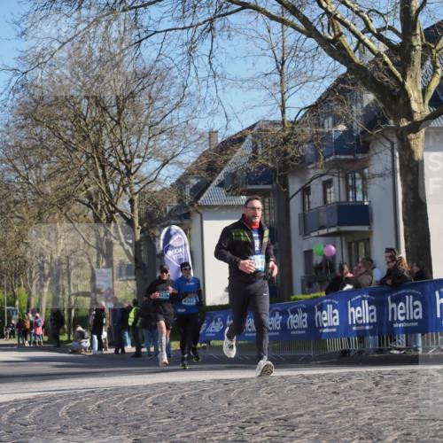 06.04.2025 - 44. Internationalen Wilhelmsburger Insellauf Luisa Fischer http://msf.ph/oto/7580510 06.04.2025 10:39:55 Ziel 4380, 4501 meine-sportfotos.de