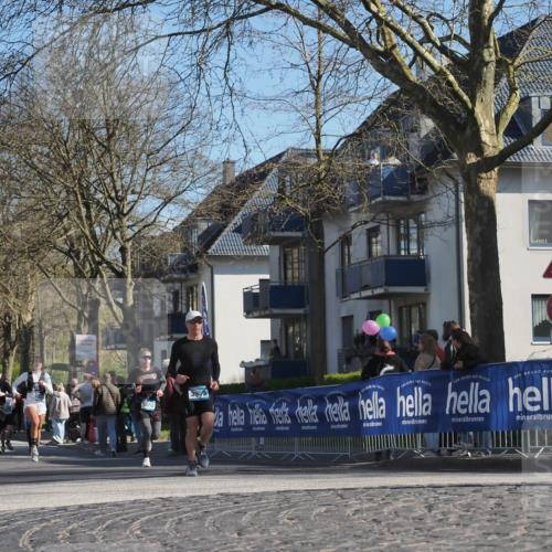 06.04.2025 - 44. Internationalen Wilhelmsburger Insellauf Luisa Fischer http://msf.ph/oto/7580511 06.04.2025 10:45:16 Ziel 3052, 3956 meine-sportfotos.de