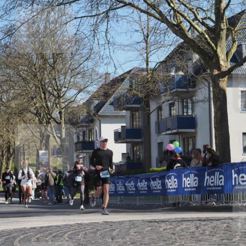 06.04.2025 - 44. Internationalen Wilhelmsburger Insellauf Luisa Fischer http://msf.ph/oto/7580526 06.04.2025 10:45:16 Ziel 3956, 3052 meine-sportfotos.de