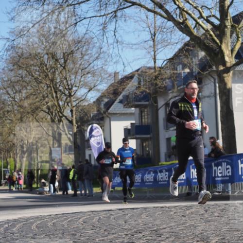 06.04.2025 - 44. Internationalen Wilhelmsburger Insellauf Luisa Fischer http://msf.ph/oto/7580555 06.04.2025 10:39:55 Ziel 301 meine-sportfotos.de