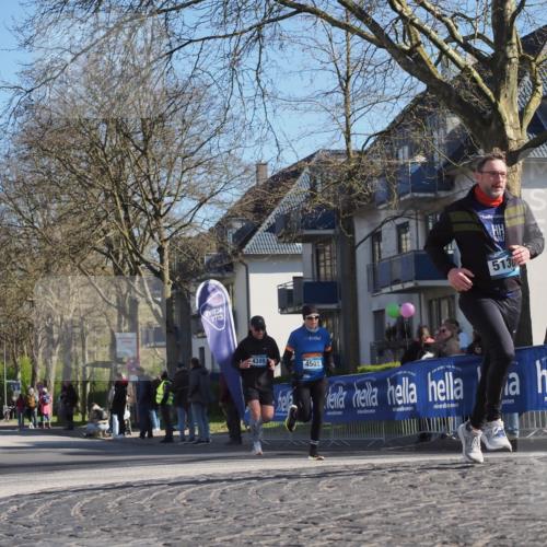 06.04.2025 - 44. Internationalen Wilhelmsburger Insellauf Luisa Fischer http://msf.ph/oto/7580572 06.04.2025 10:39:56 Ziel 5136, 4389, 4501 meine-sportfotos.de