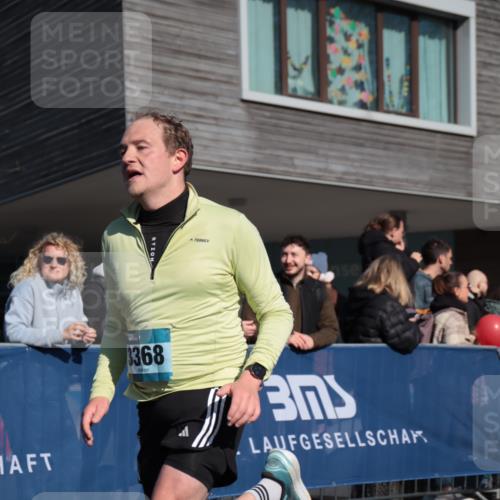 06.04.2025 - 44. Internationalen Wilhelmsburger Insellauf A. Gomolzig http://msf.ph/oto/7580575 06.04.2025 10:18:11 Ziel 3368, 4265 meine-sportfotos.de